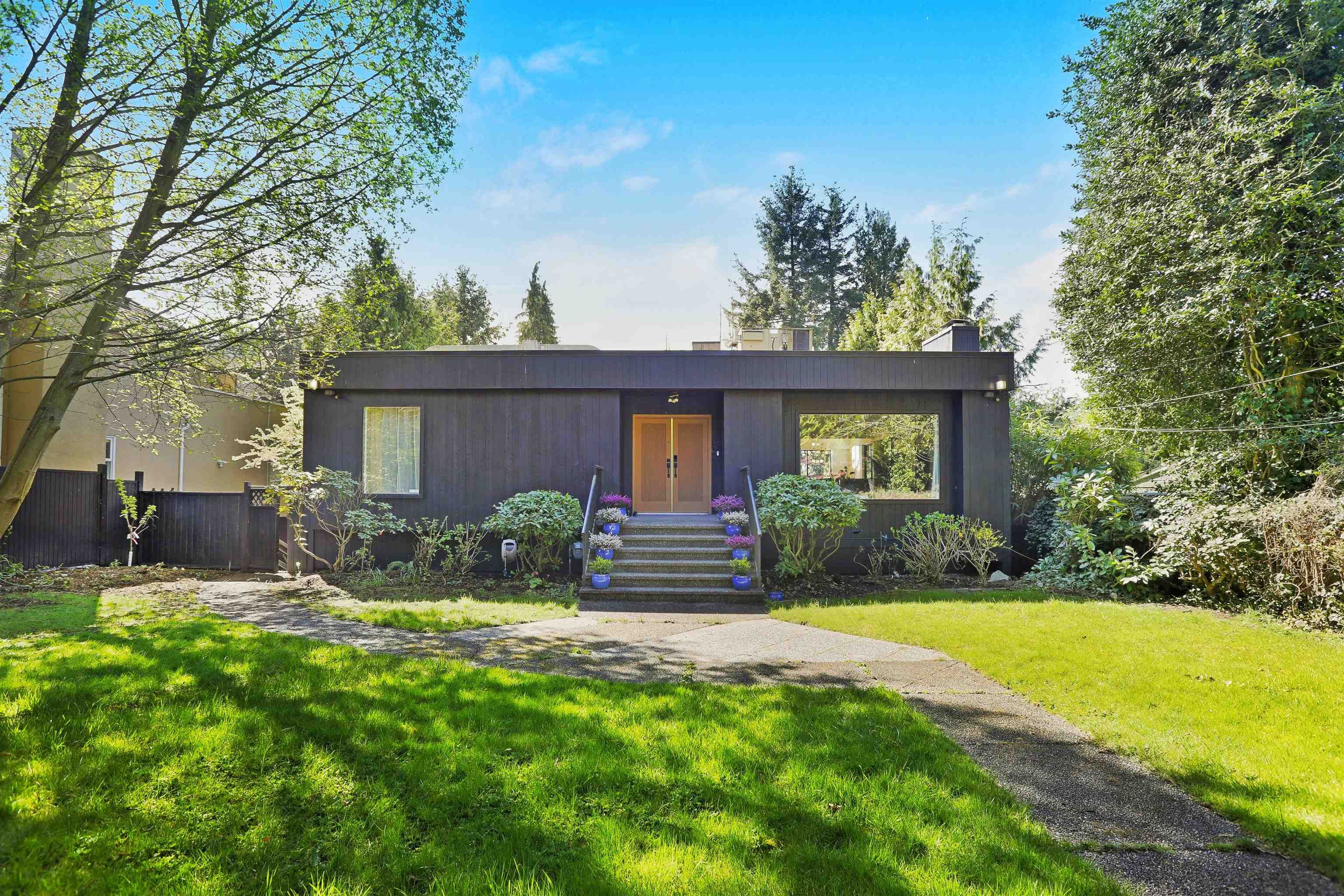 I have sold a property at 1666 MARINE DR SW in Vancouver
